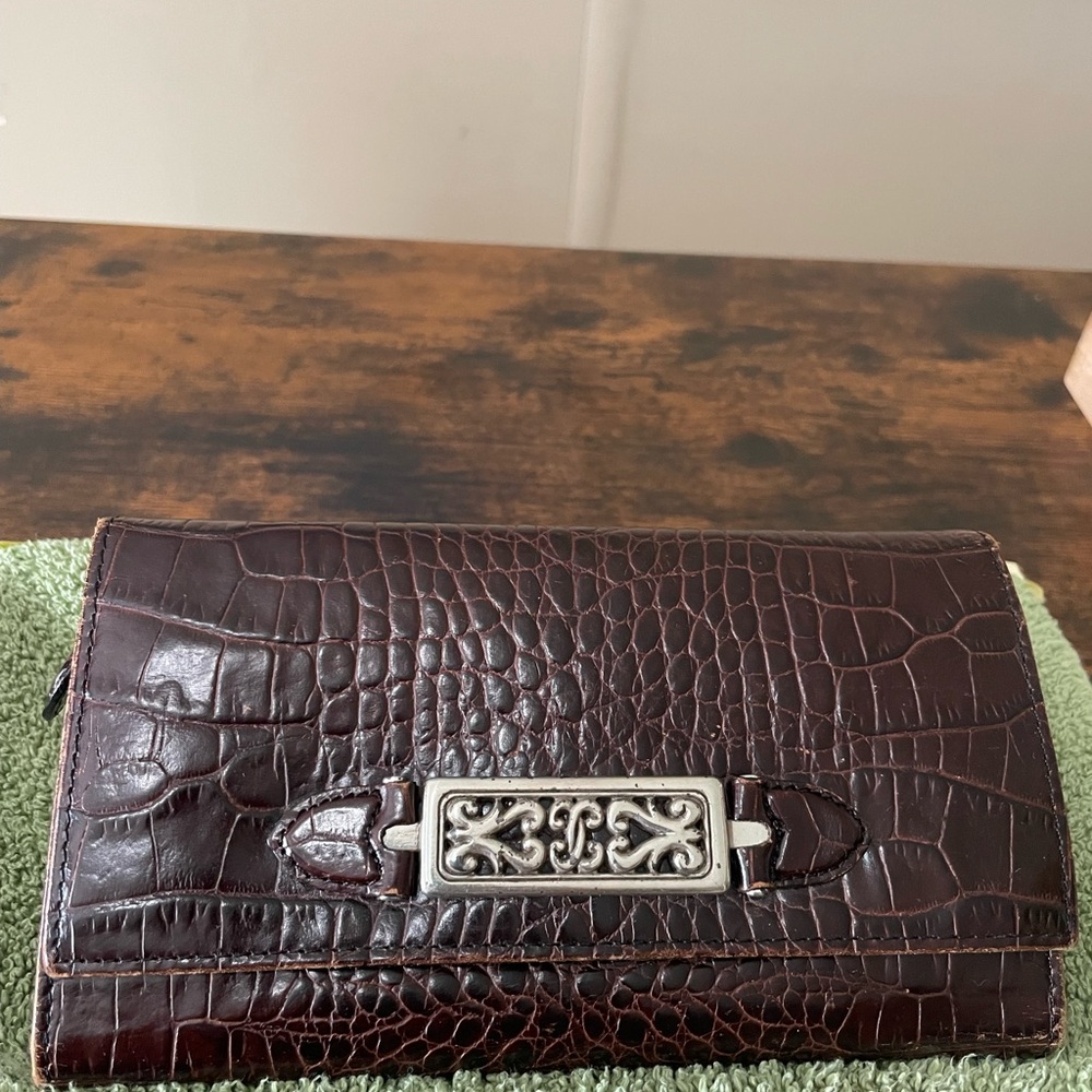 Brighton Brown Croc-Embossed Wallet with Silver Accent